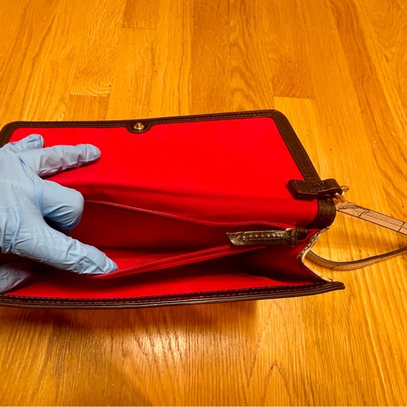 Authentic Dooney & Bourke Croc Embossed Crossbody Clutch Bag | 44” Strap - Picture 6 of 8